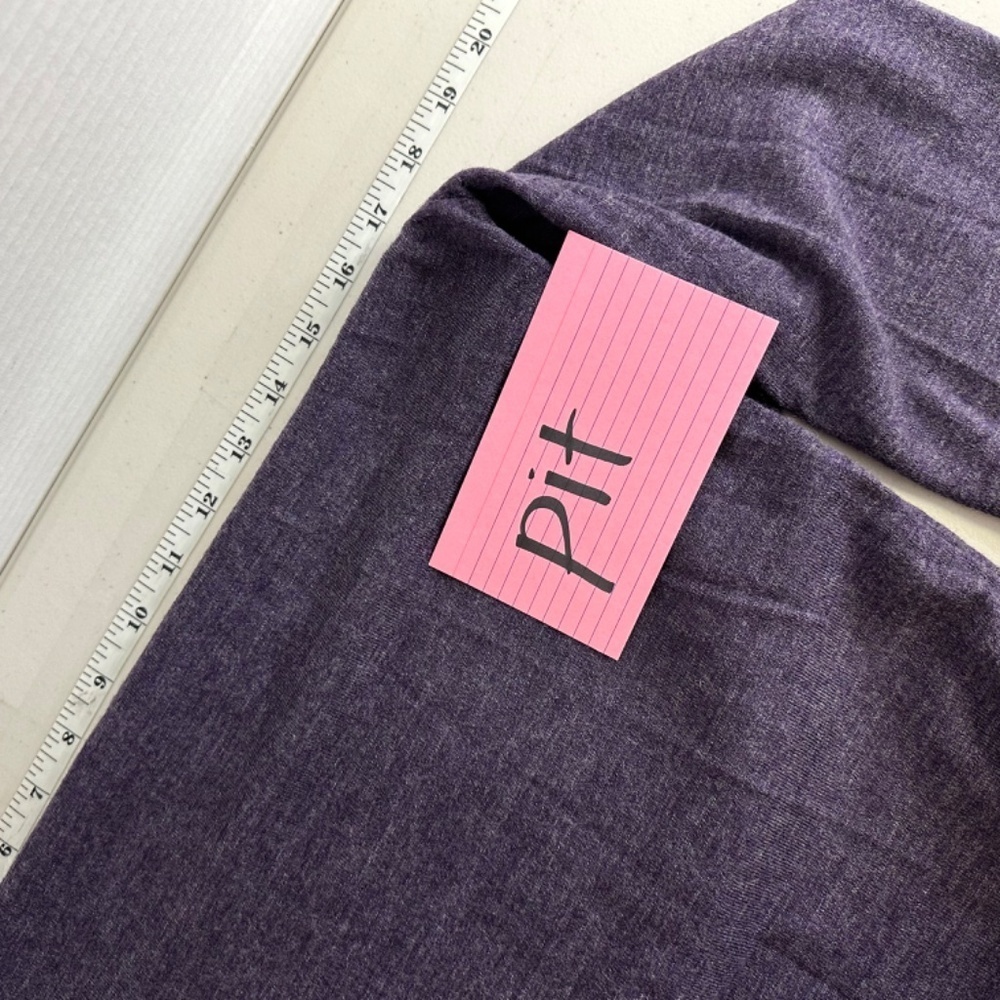 Hugo Boss Slim Fit Crewneck Cozy Knit Purple Sweater 100% Virgin Wool Size L - Picture 5 of 12